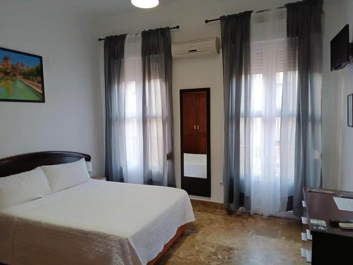 Apartamento El Duque - Plaza De Las Tendillas Kordoba Bagian luar foto